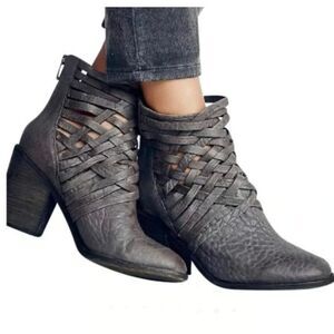 FREE PEOPLE 36 Carrera Black Ankle bootie boho strappy web leather western